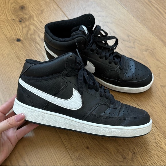 Nike Court Vision Mid Next Nature - Ladies Size 7.5 - EUC - Black & White - Picture 4 of 10